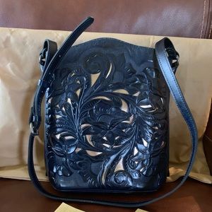 Patricia Nash Navy Lavello